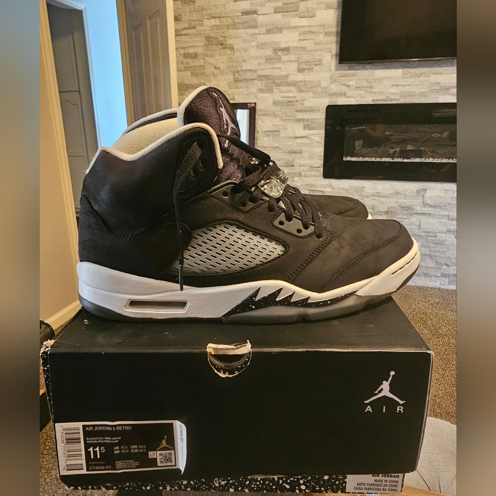 Jordan Retro 5 Mens 11.5 Oreo